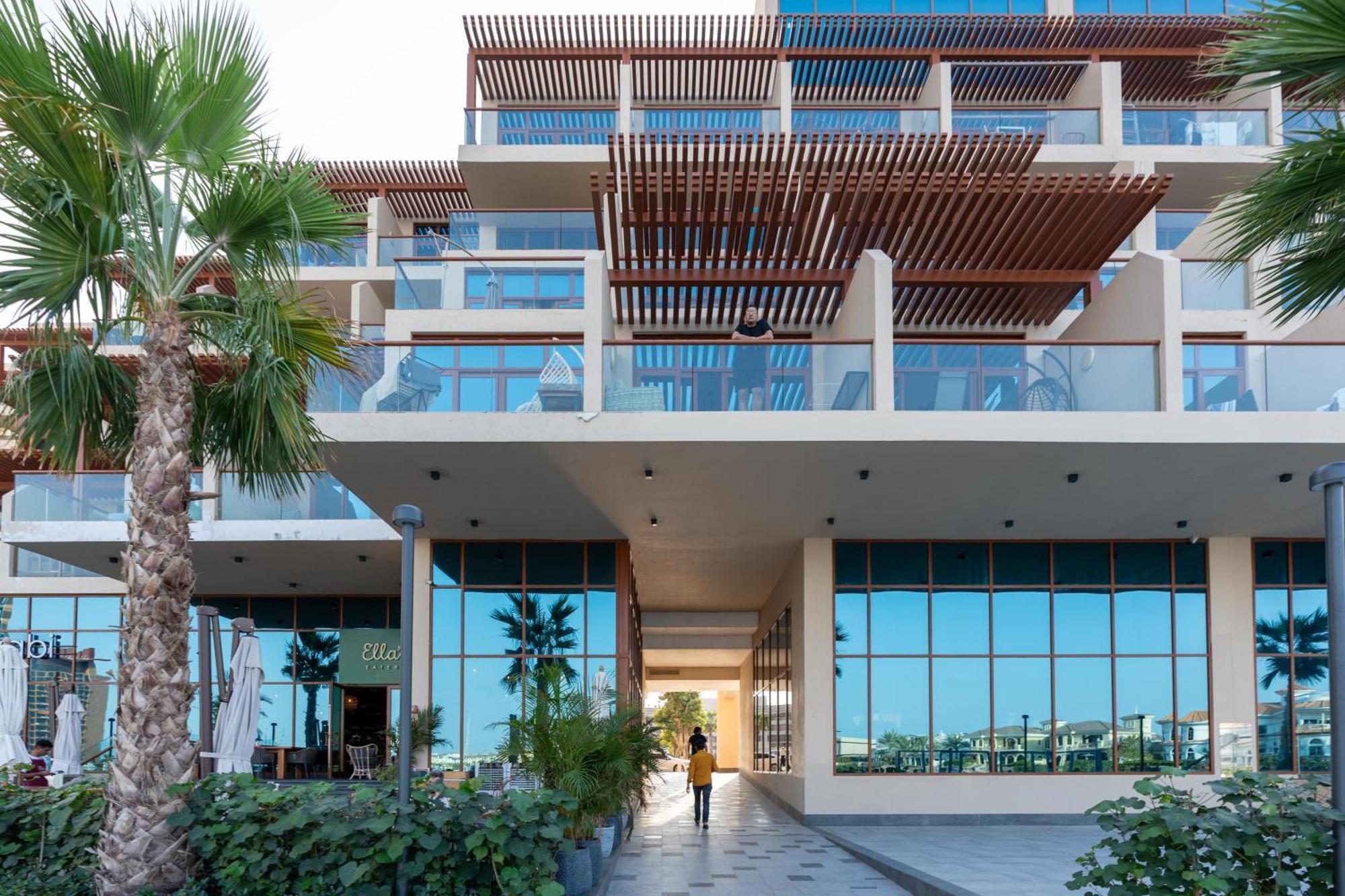 Deluxe Waterfront Unit In Heart Of Palm Jumeirah