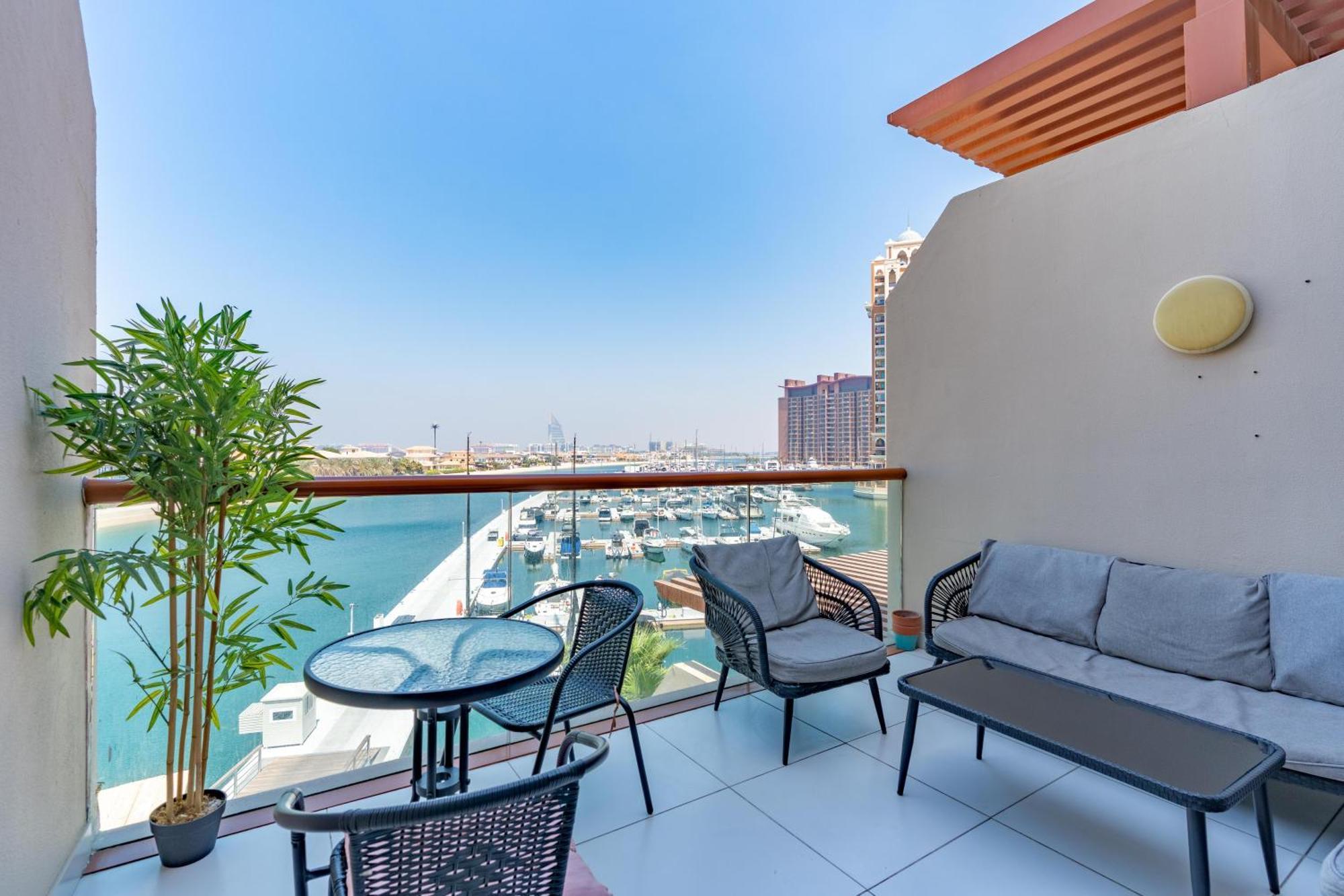 Apartment Deluxe Waterfront Unit In Heart Of Palm Jumeirah *